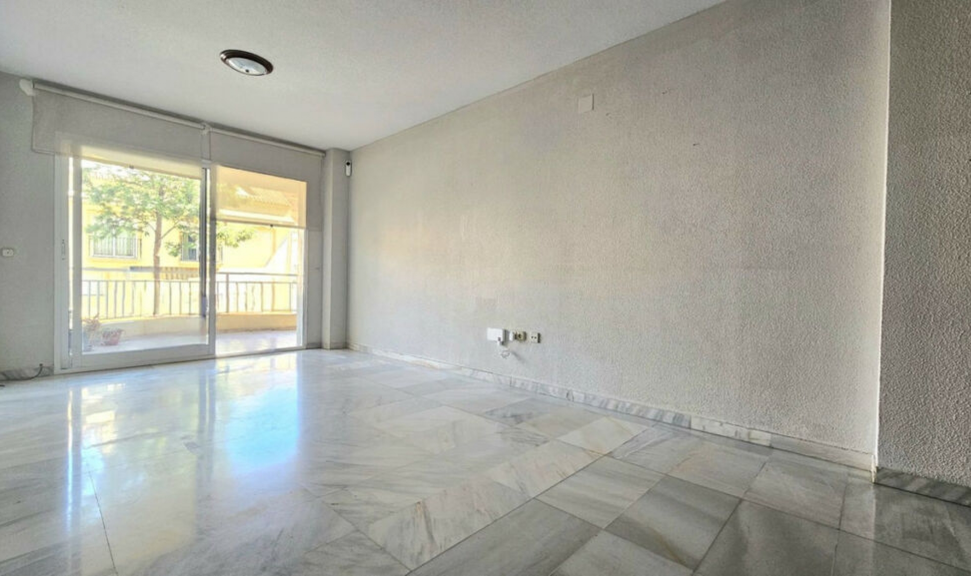 Resale - Apartment -
Fuengirola