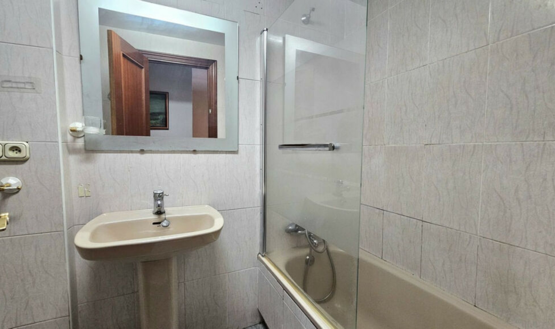 Resale - Apartment -
Fuengirola