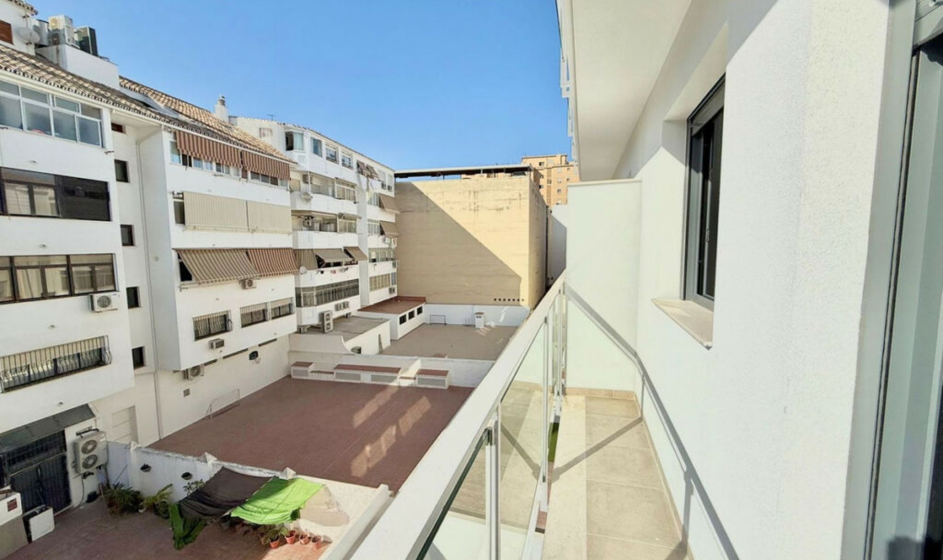 Resale - Apartment -
Fuengirola
