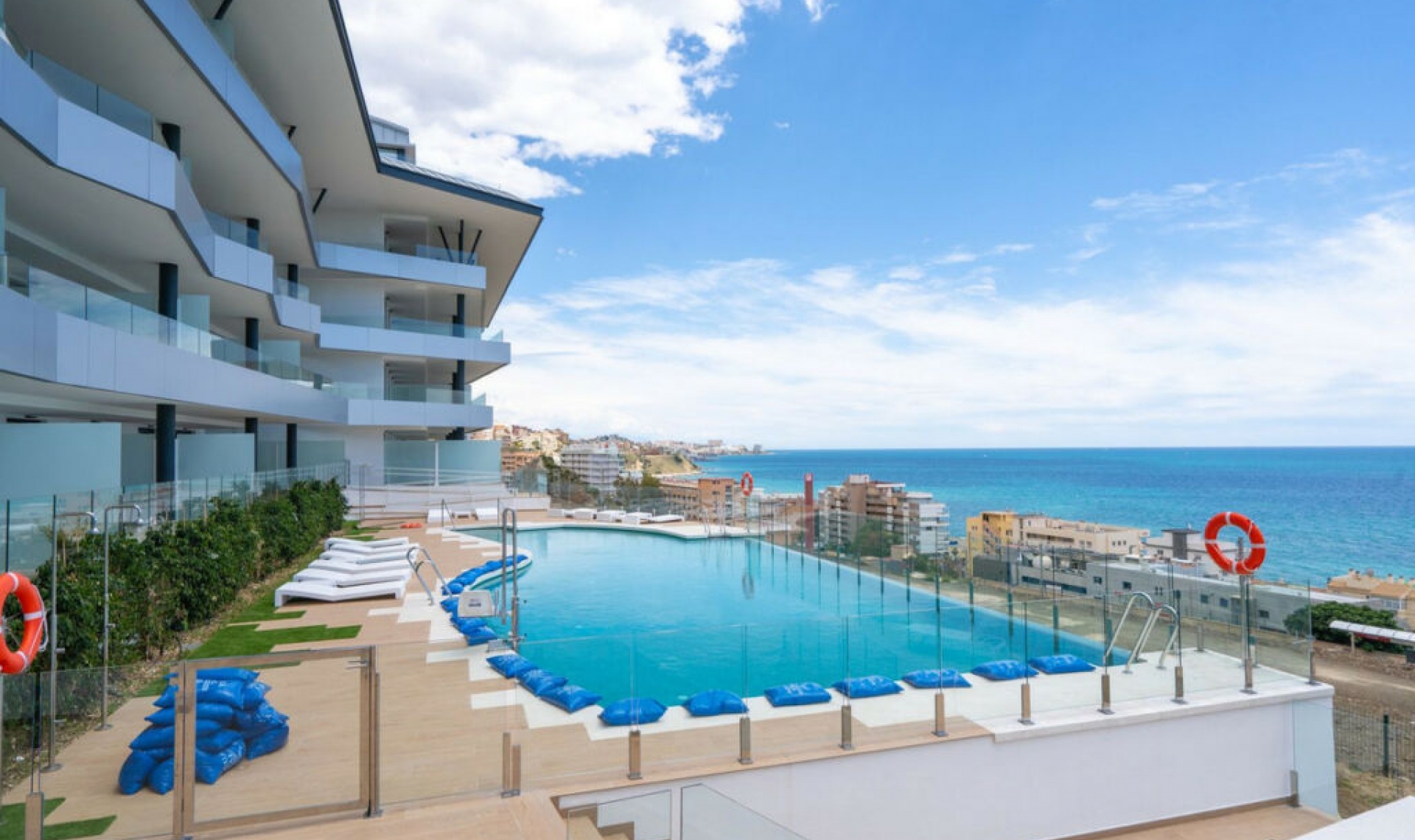 Resale - Apartment -
Fuengirola