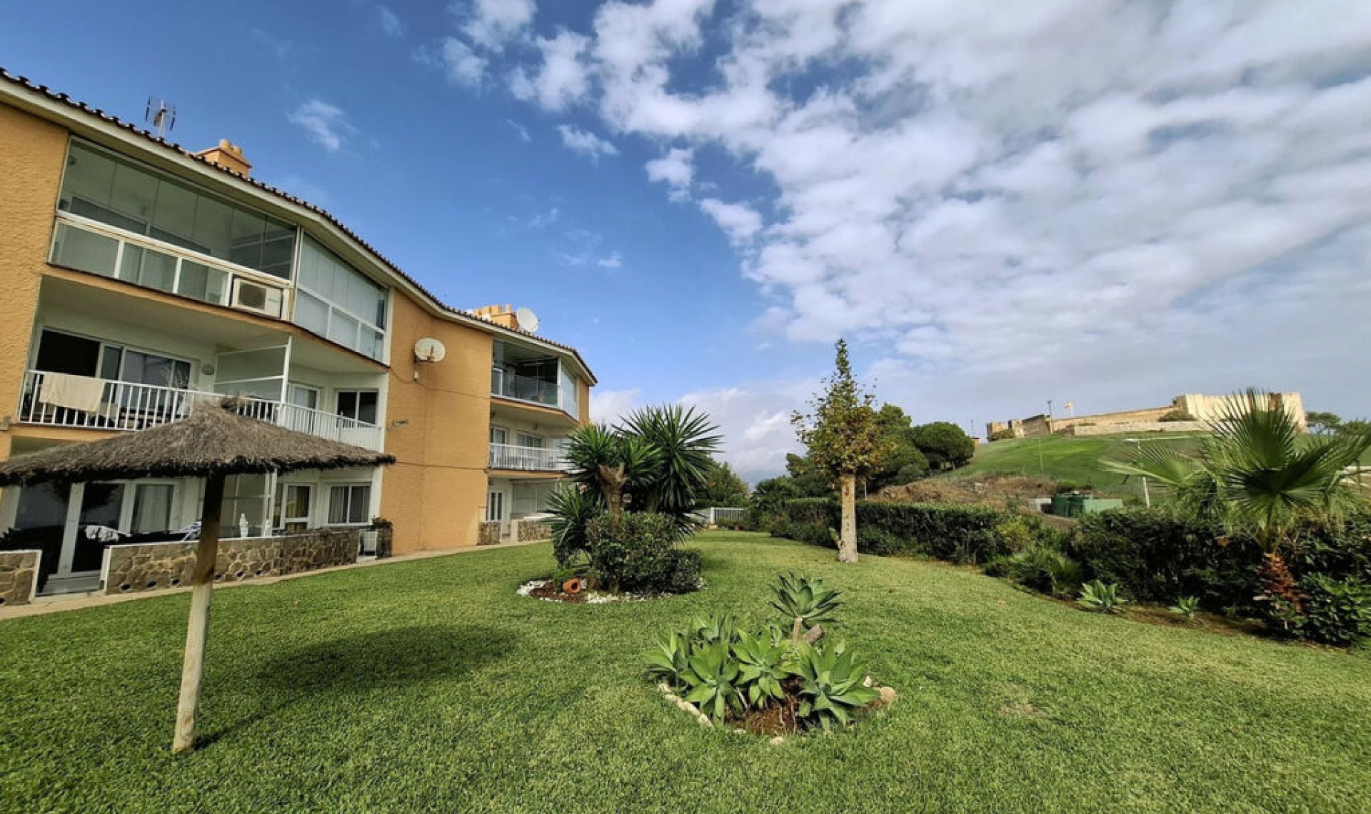 Resale - Apartment -
Fuengirola