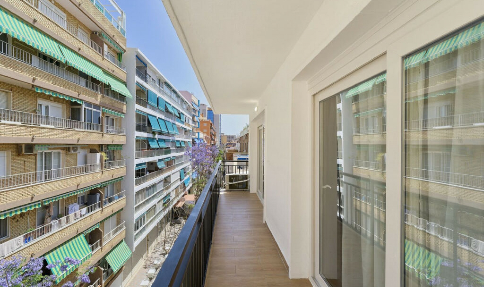 Resale - Apartment -
Fuengirola