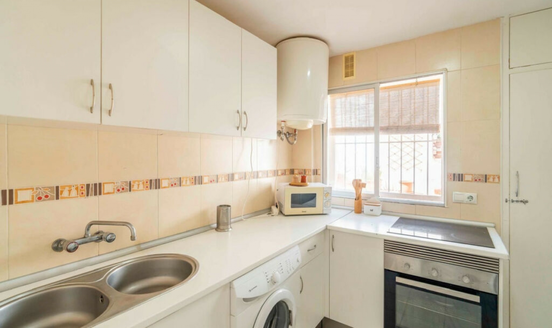 Resale - Apartment -
Fuengirola