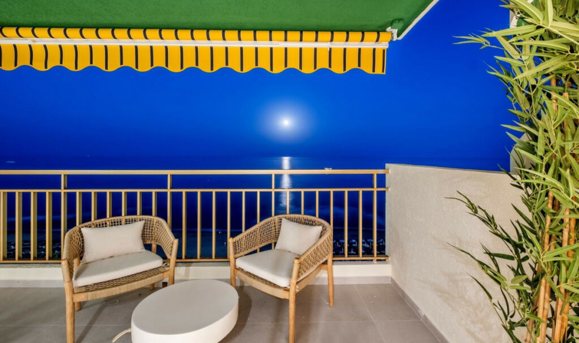 Resale - Apartment -
Fuengirola