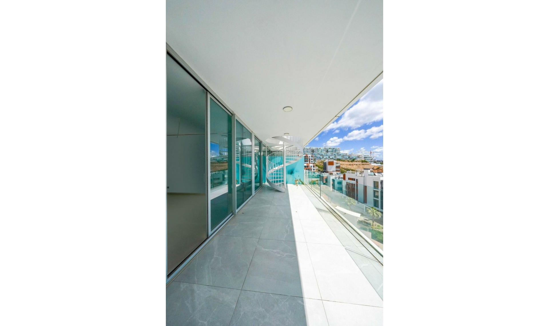Resale - Apartment -
Fuengirola
