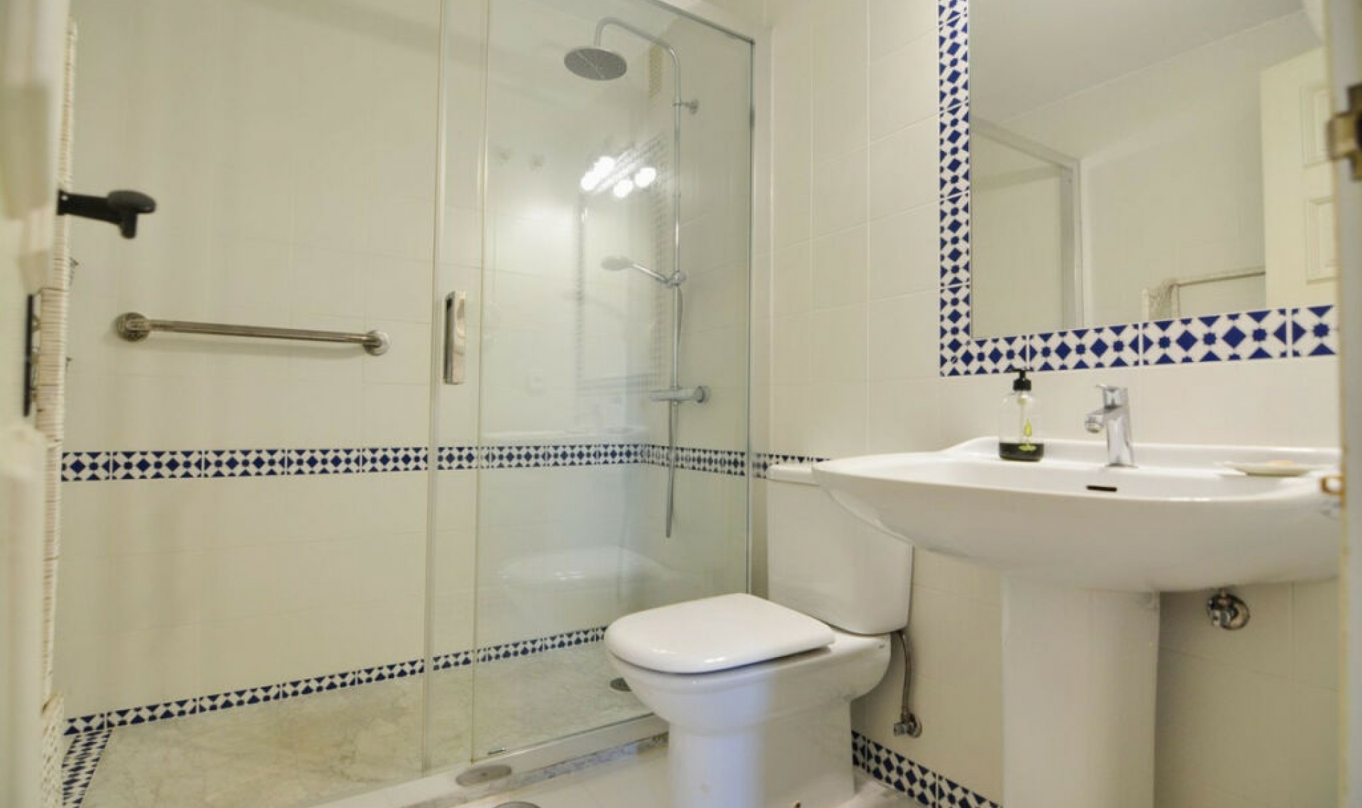 Resale - Apartment -
Fuengirola