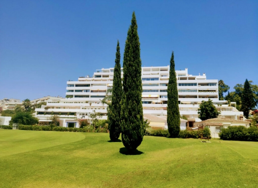 Resale - Apartment -
Guadalmina Alta