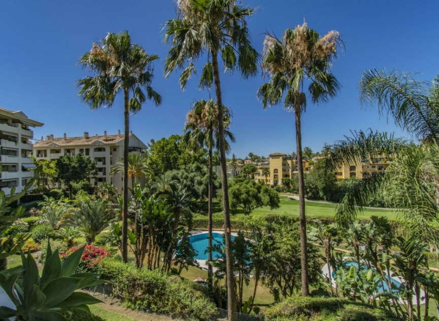 Resale - Apartment -
Guadalmina Alta