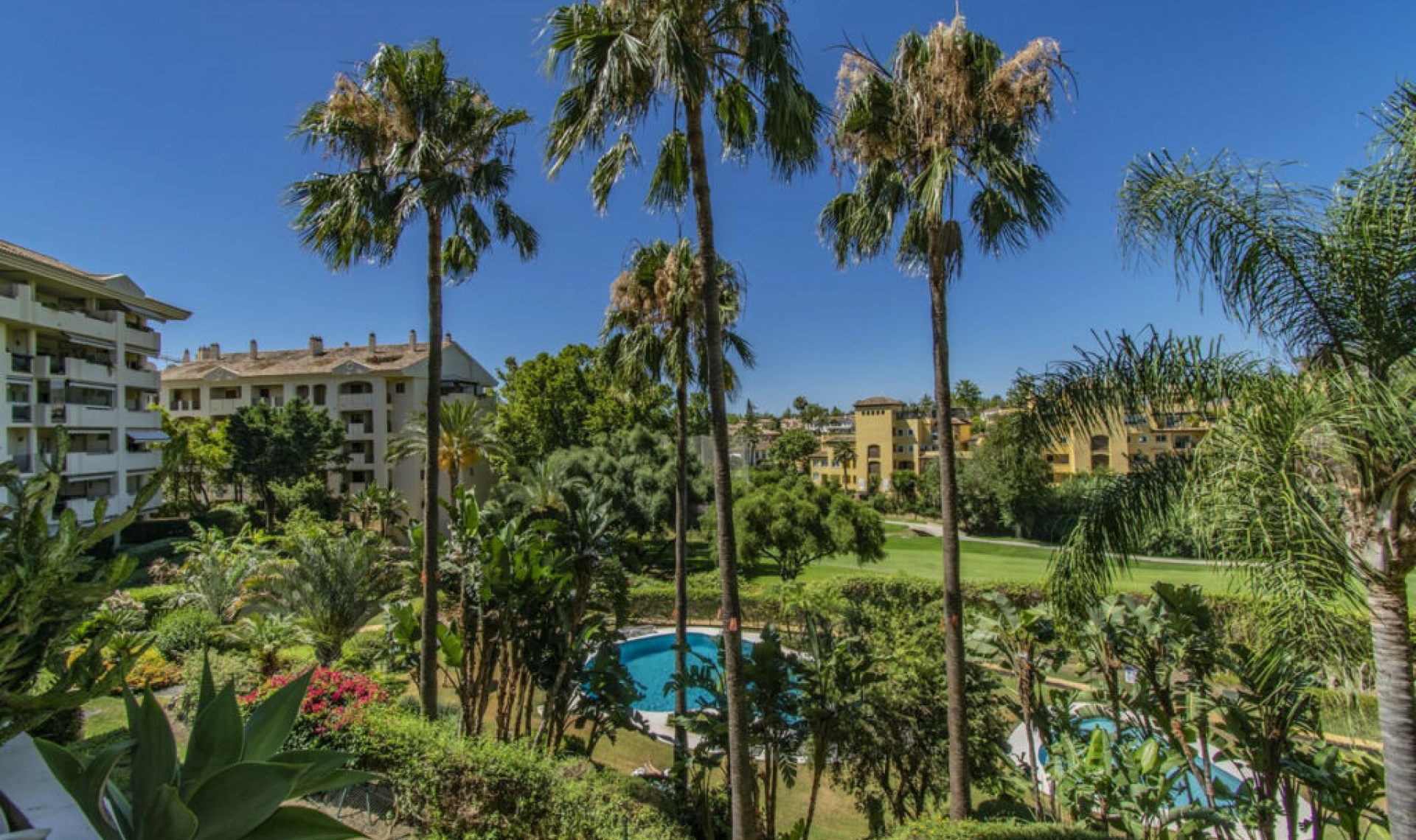 Resale - Apartment -
Guadalmina Alta