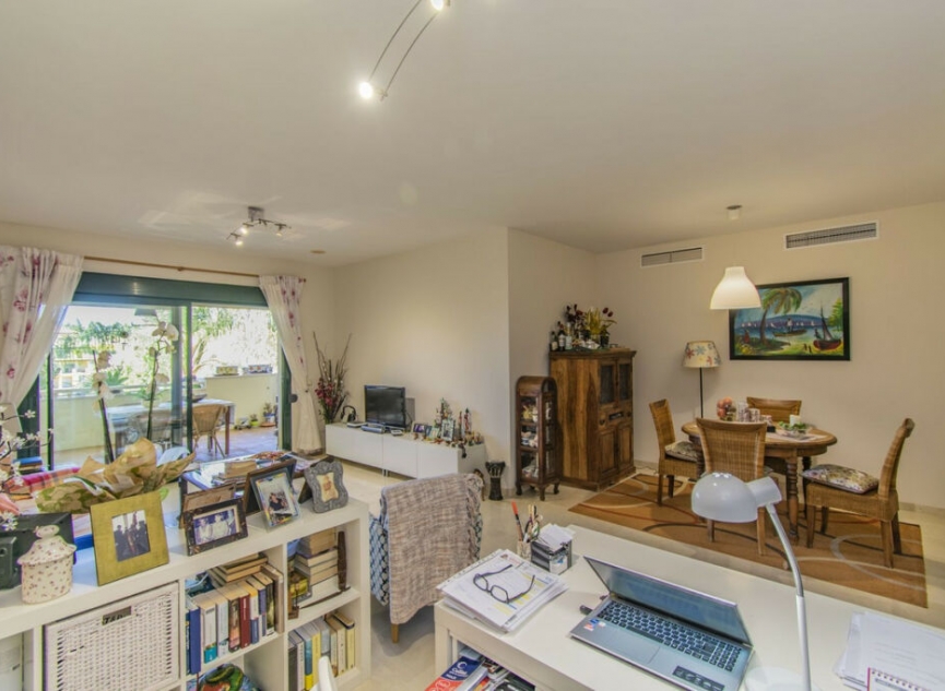 Resale - Apartment -
Guadalmina Alta