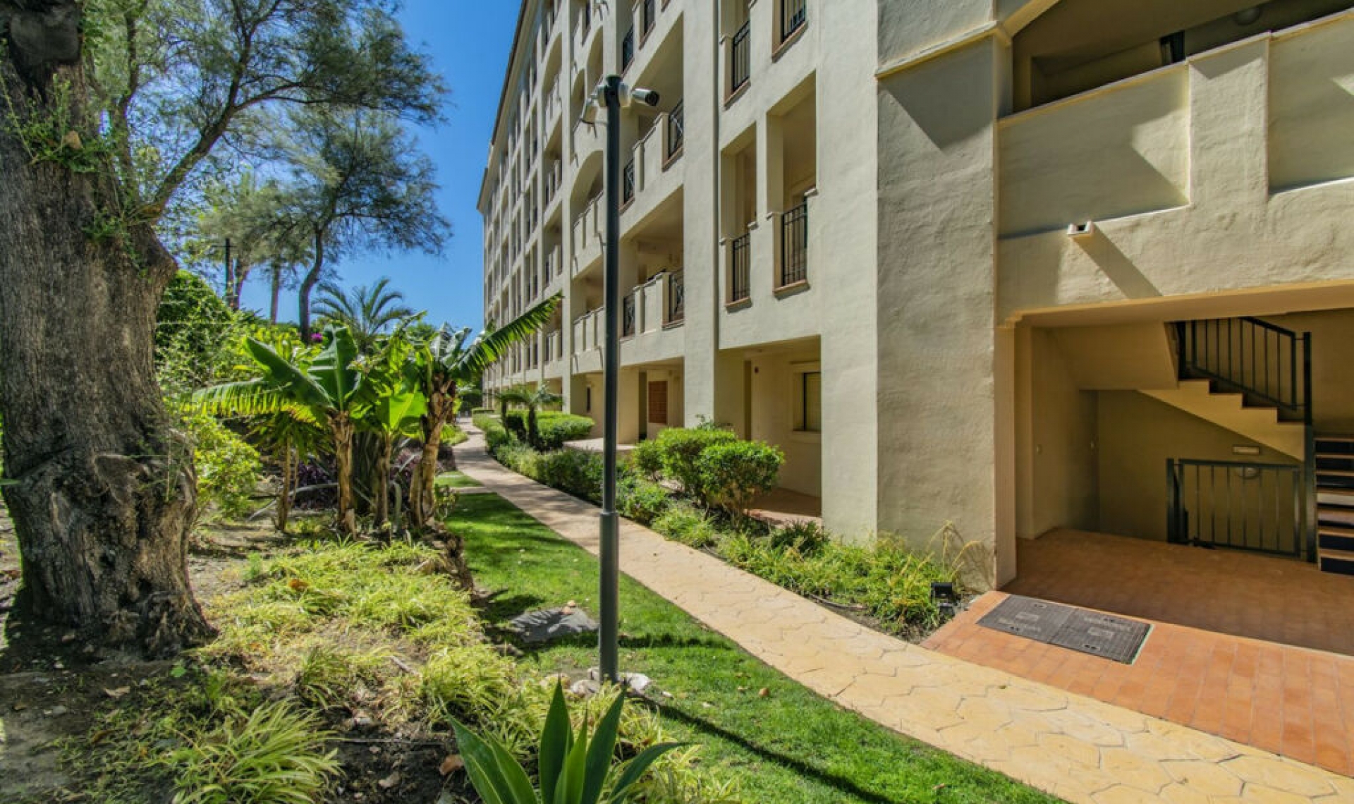 Resale - Apartment -
Guadalmina Alta