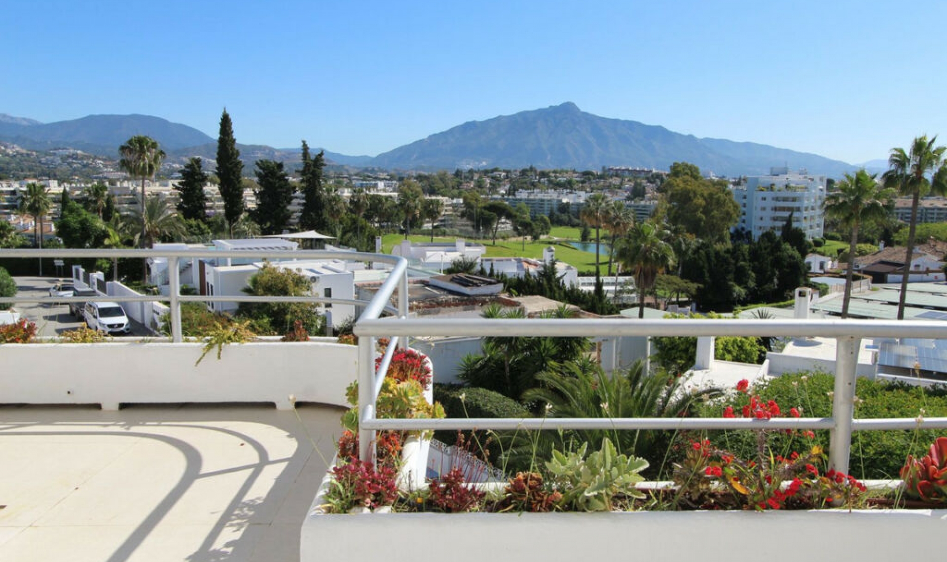 Resale - Apartment -
Guadalmina Alta