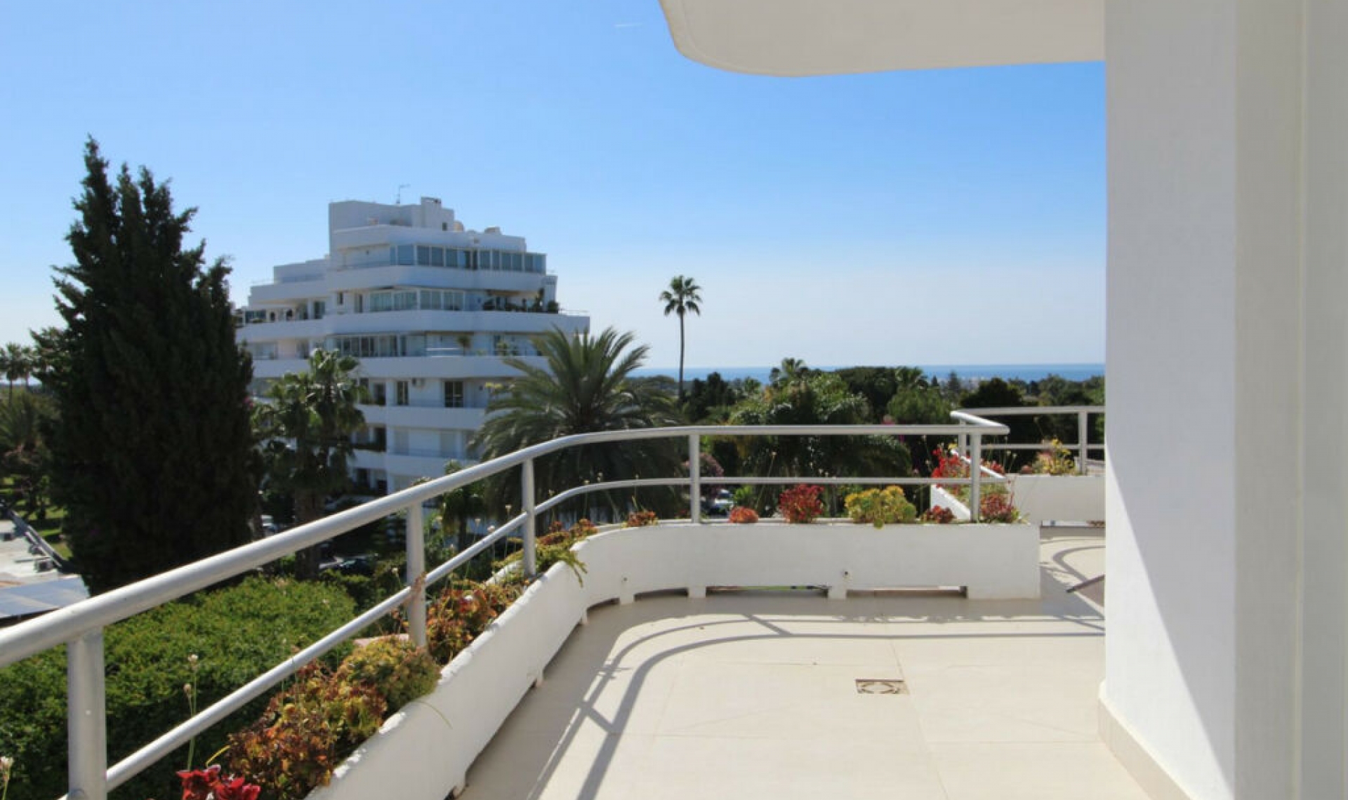Resale - Apartment -
Guadalmina Alta