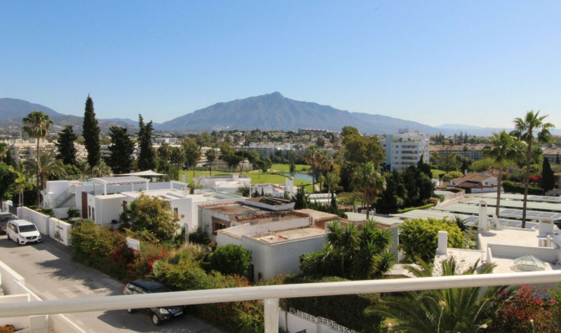 Resale - Apartment -
Guadalmina Alta