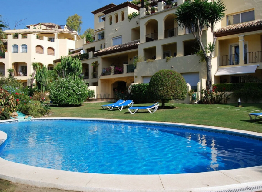 Resale - Apartment -
Guadalmina Alta