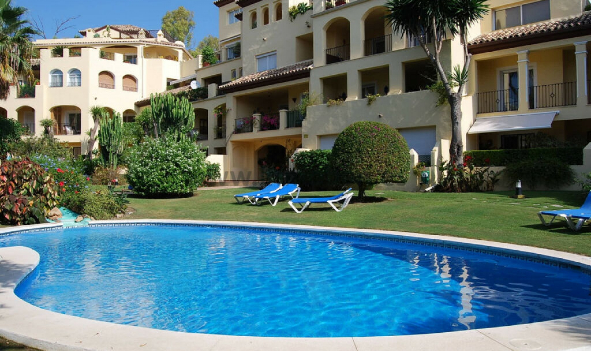 Resale - Apartment -
Guadalmina Alta