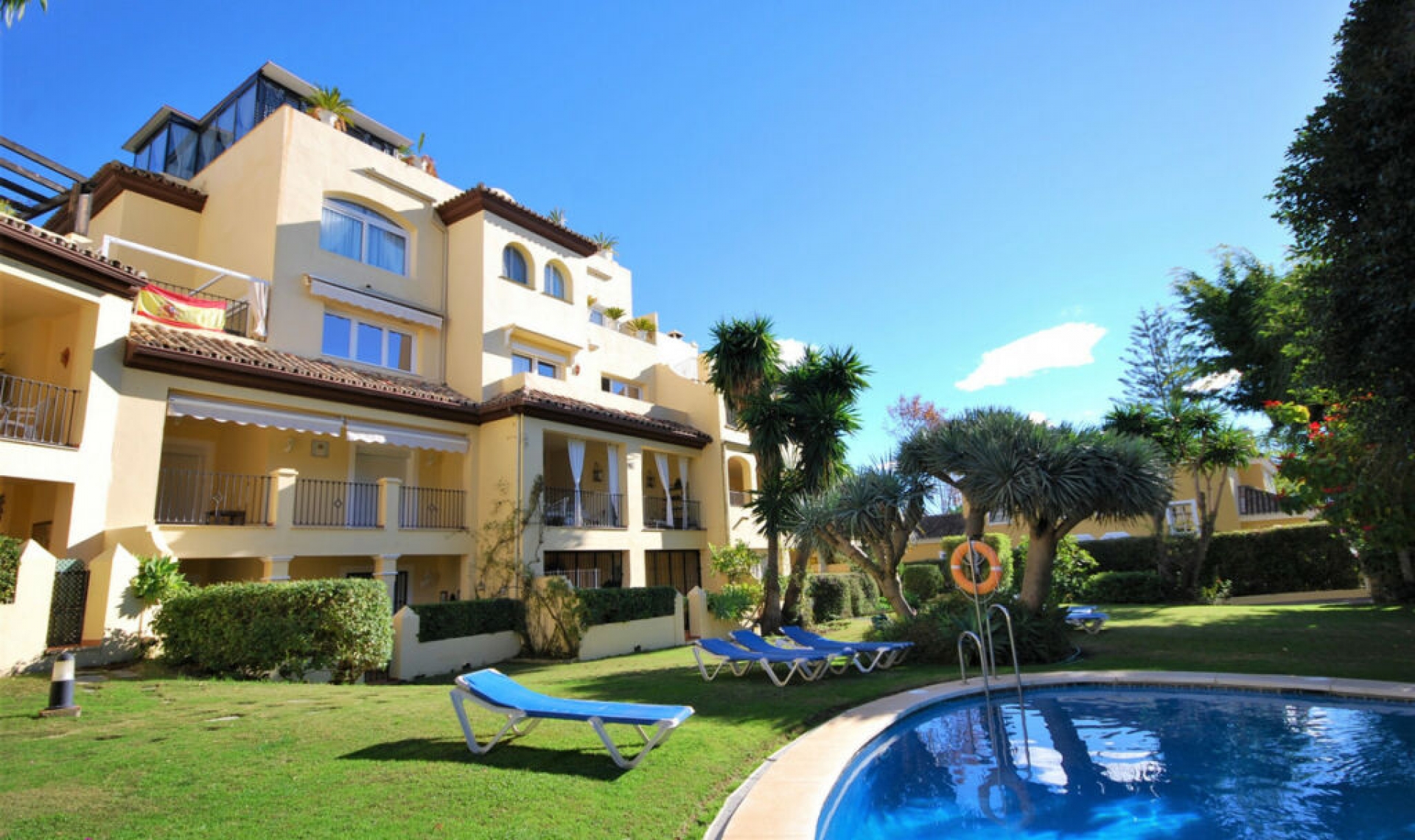 Resale - Apartment -
Guadalmina Alta