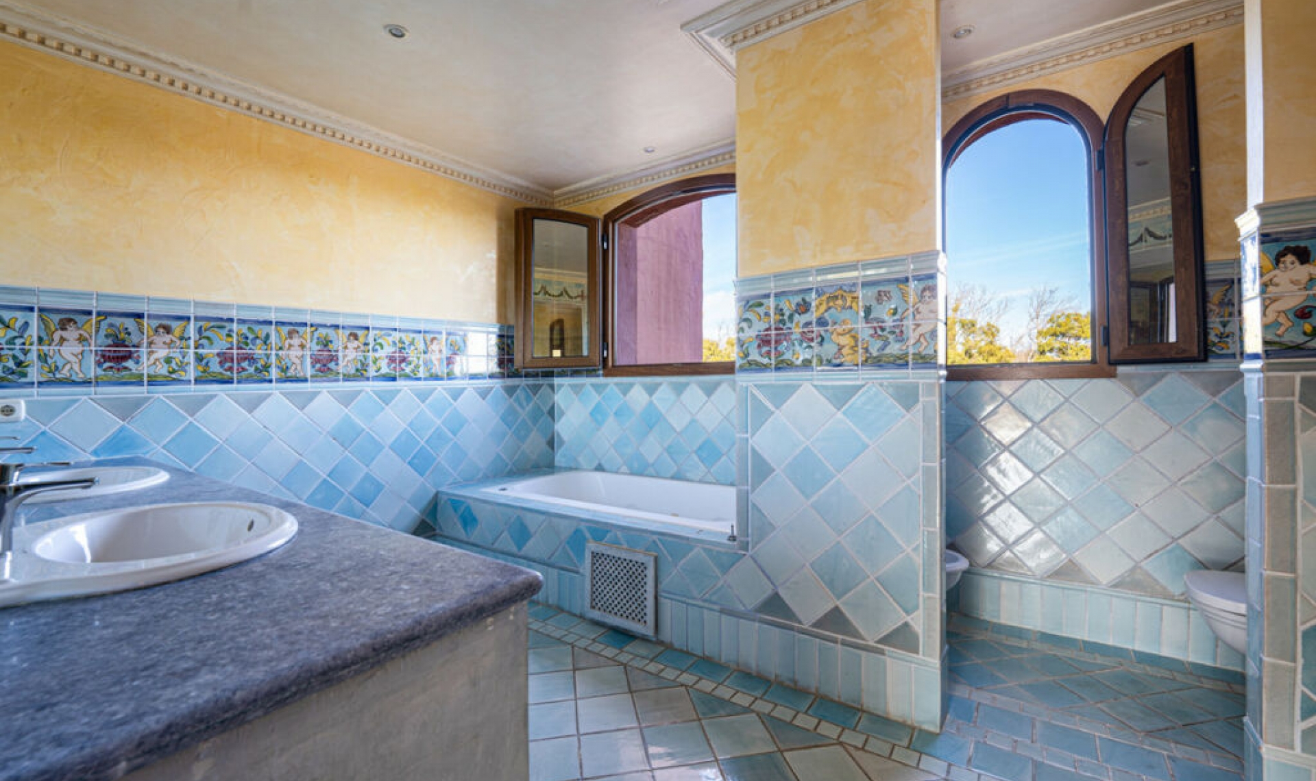 Resale - Apartment -
Guadalmina Baja