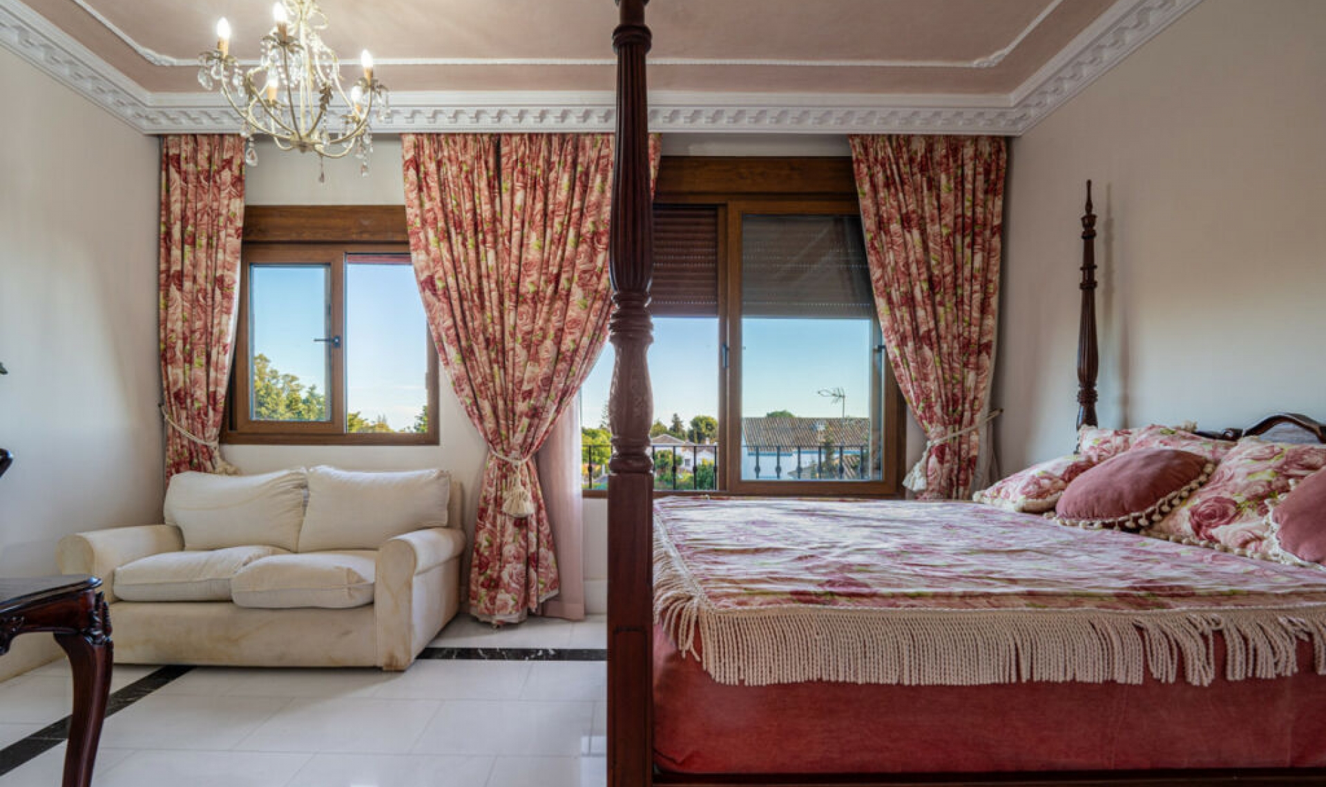 Resale - Apartment -
Guadalmina Baja