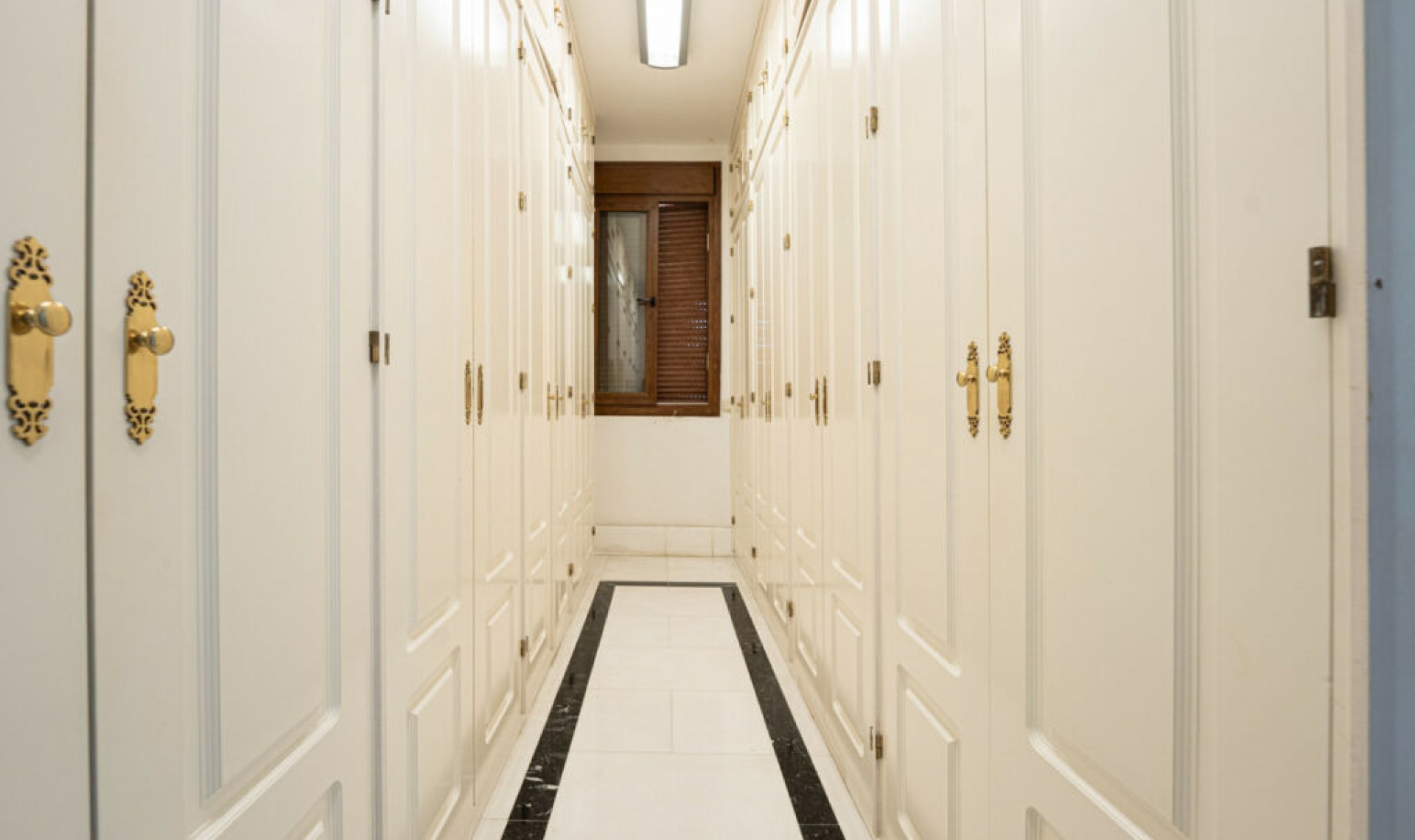 Resale - Apartment -
Guadalmina Baja