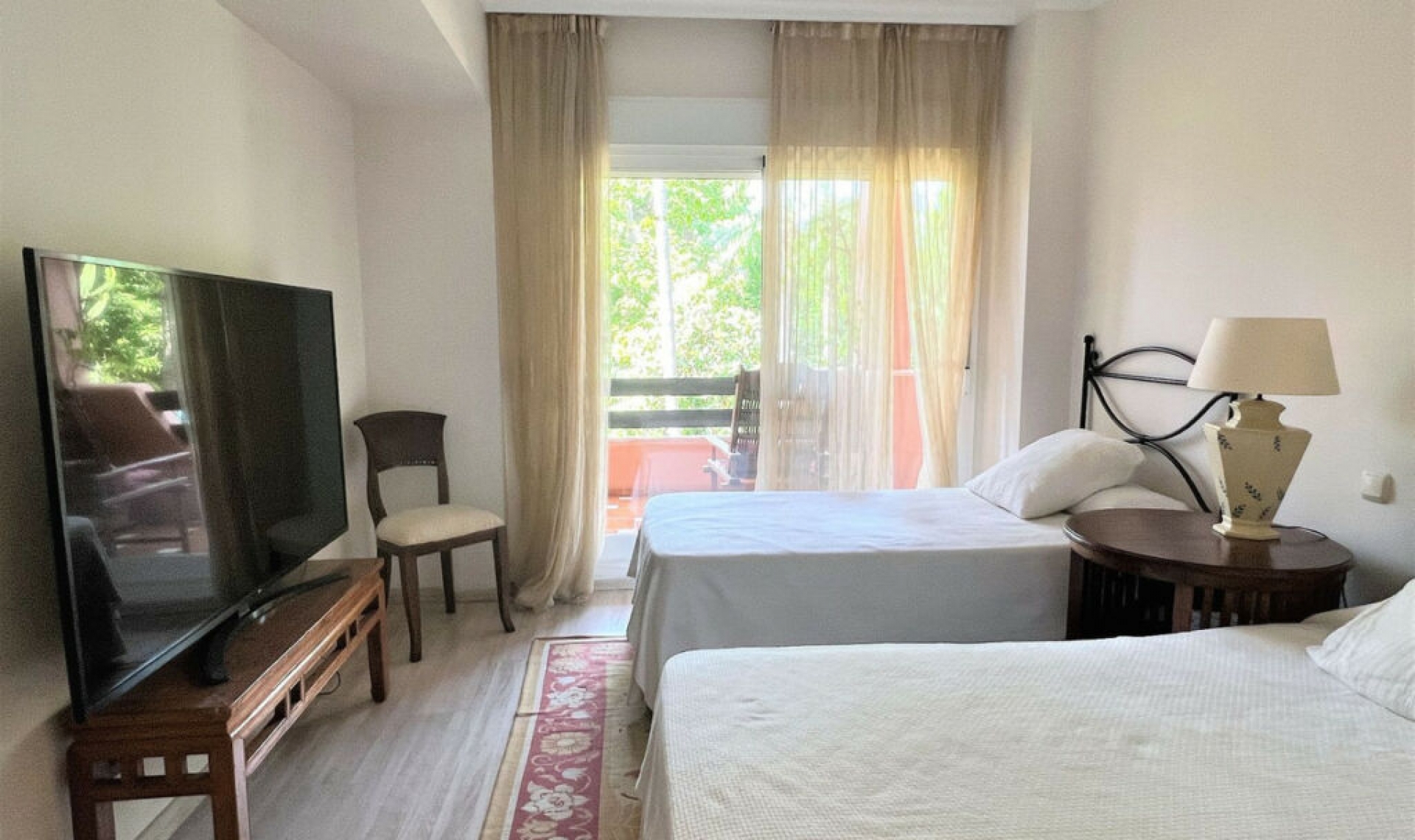 Resale - Apartment -
Guadalmina Baja