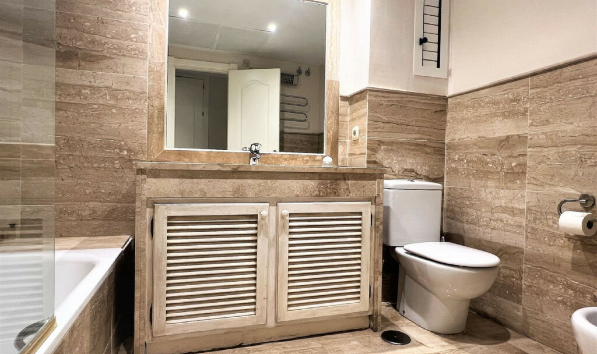 Resale - Apartment -
Guadalmina Baja