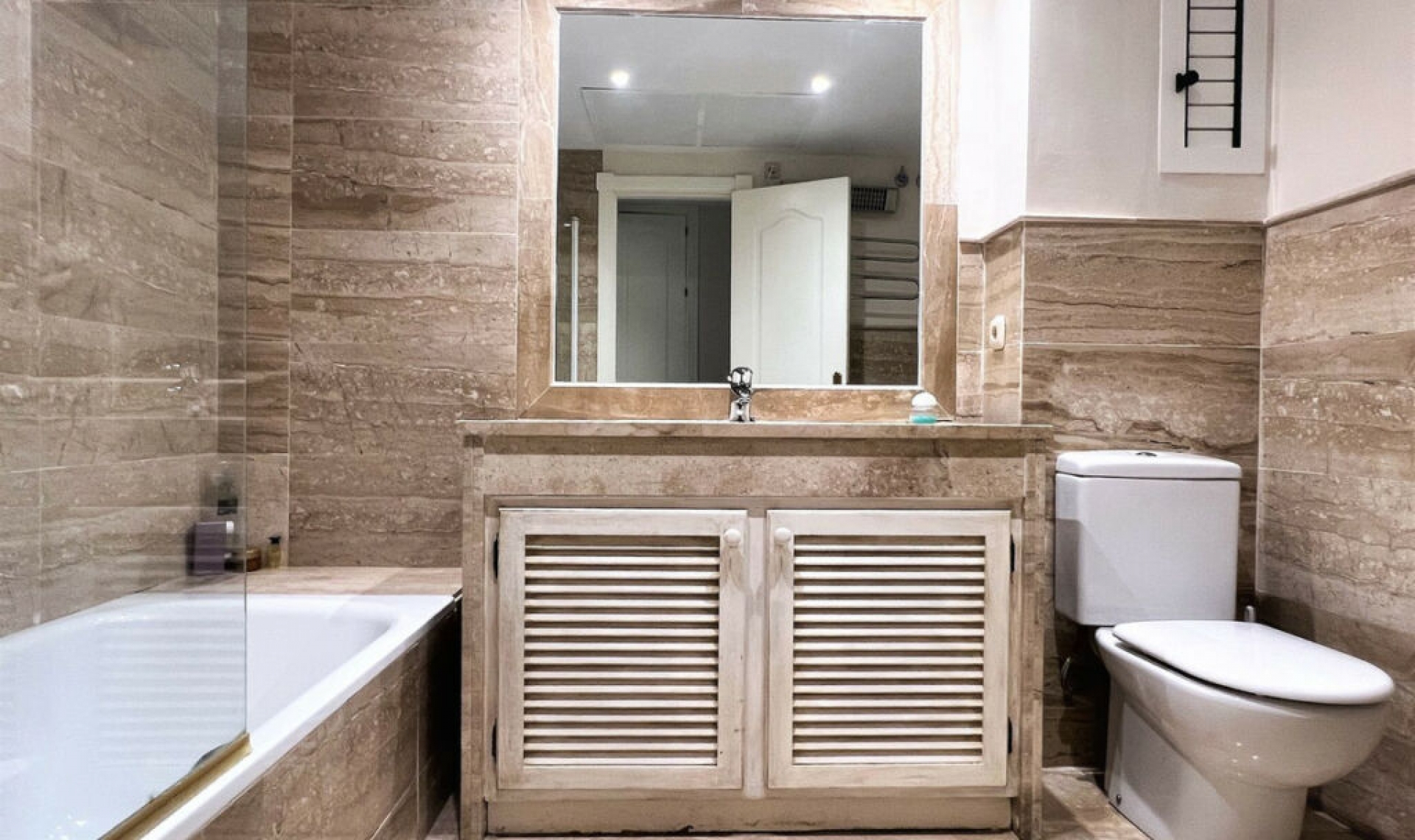 Resale - Apartment -
Guadalmina Baja