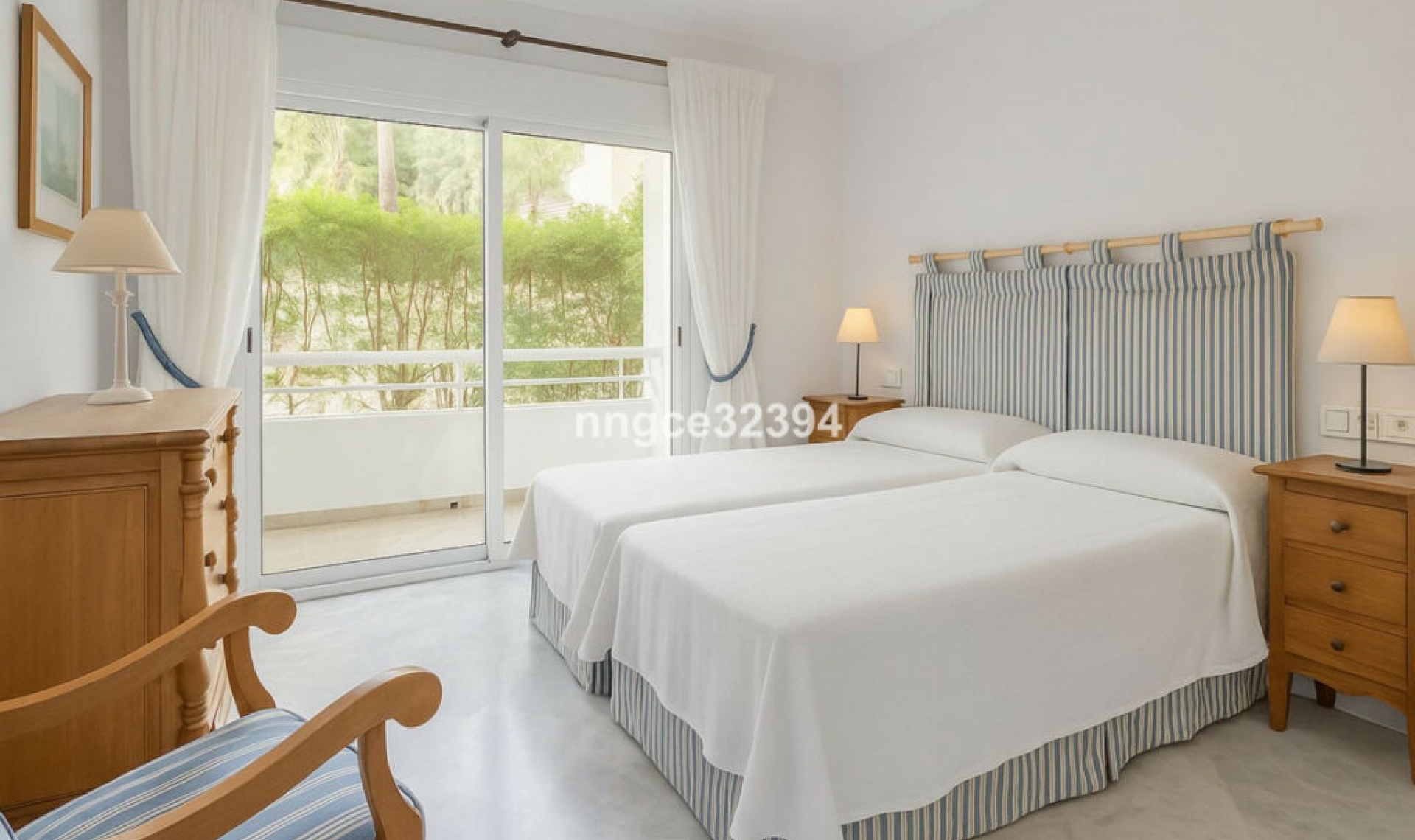 Resale - Apartment -
Guadalmina Baja