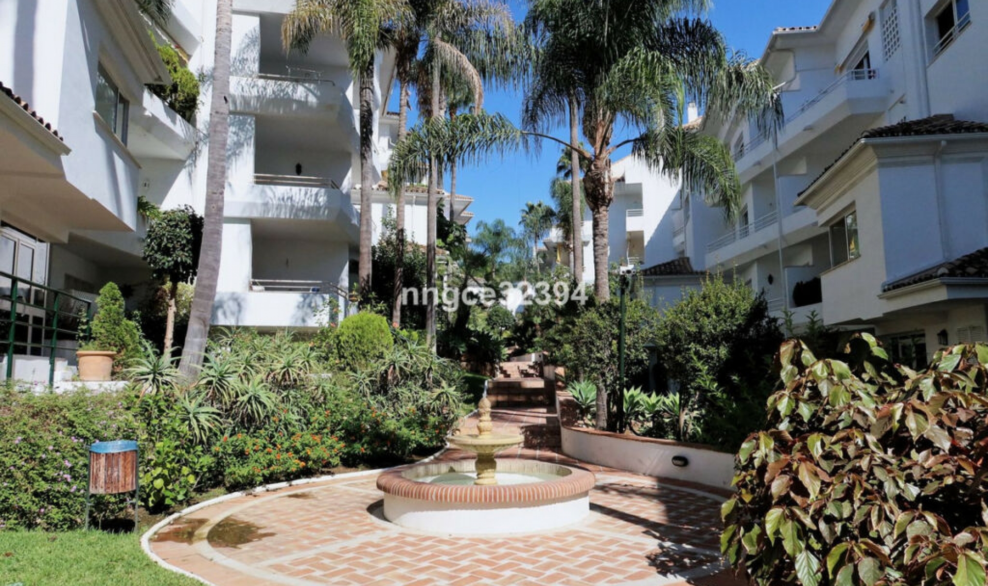 Resale - Apartment -
Guadalmina Baja