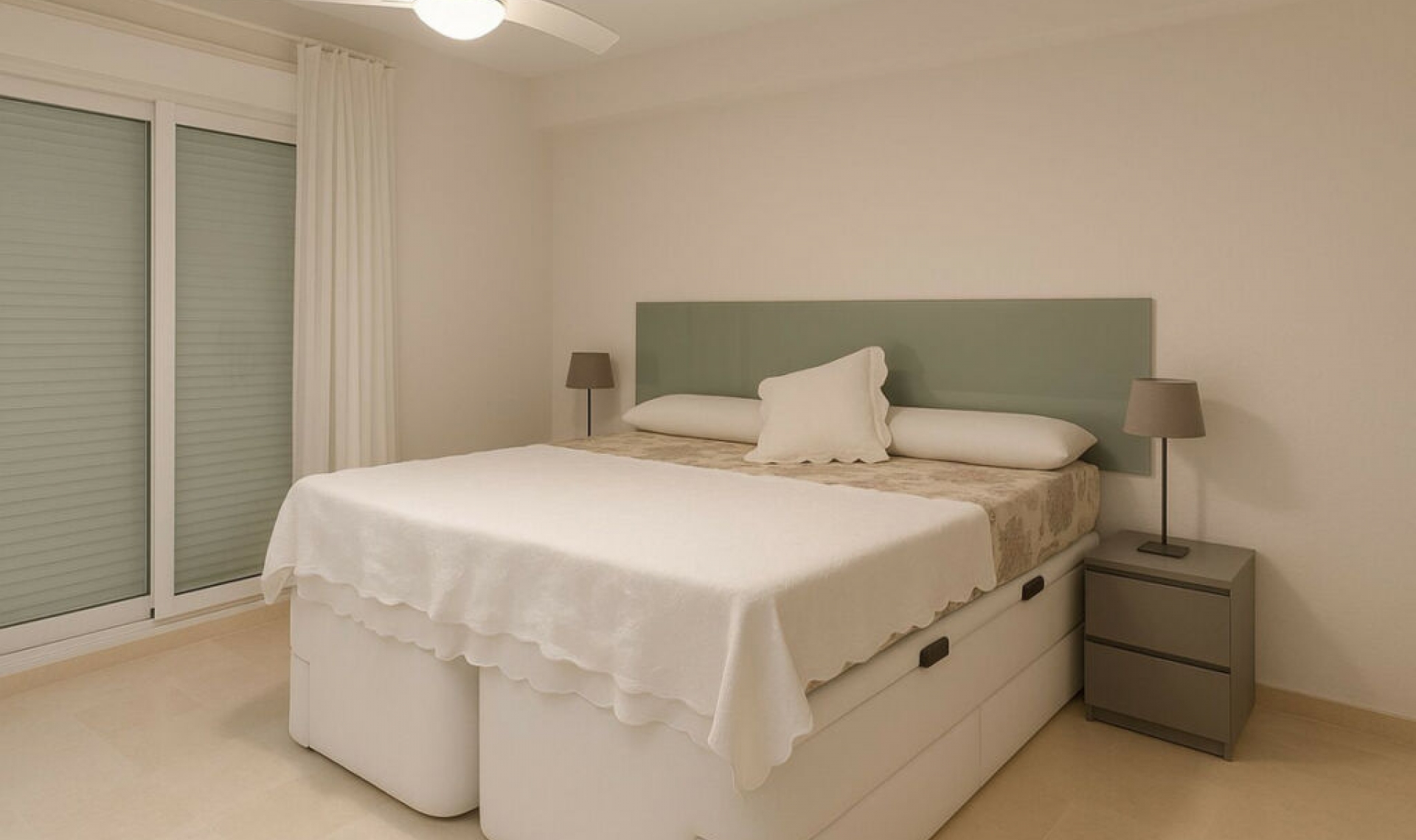 Resale - Apartment -
Guadalmina Baja