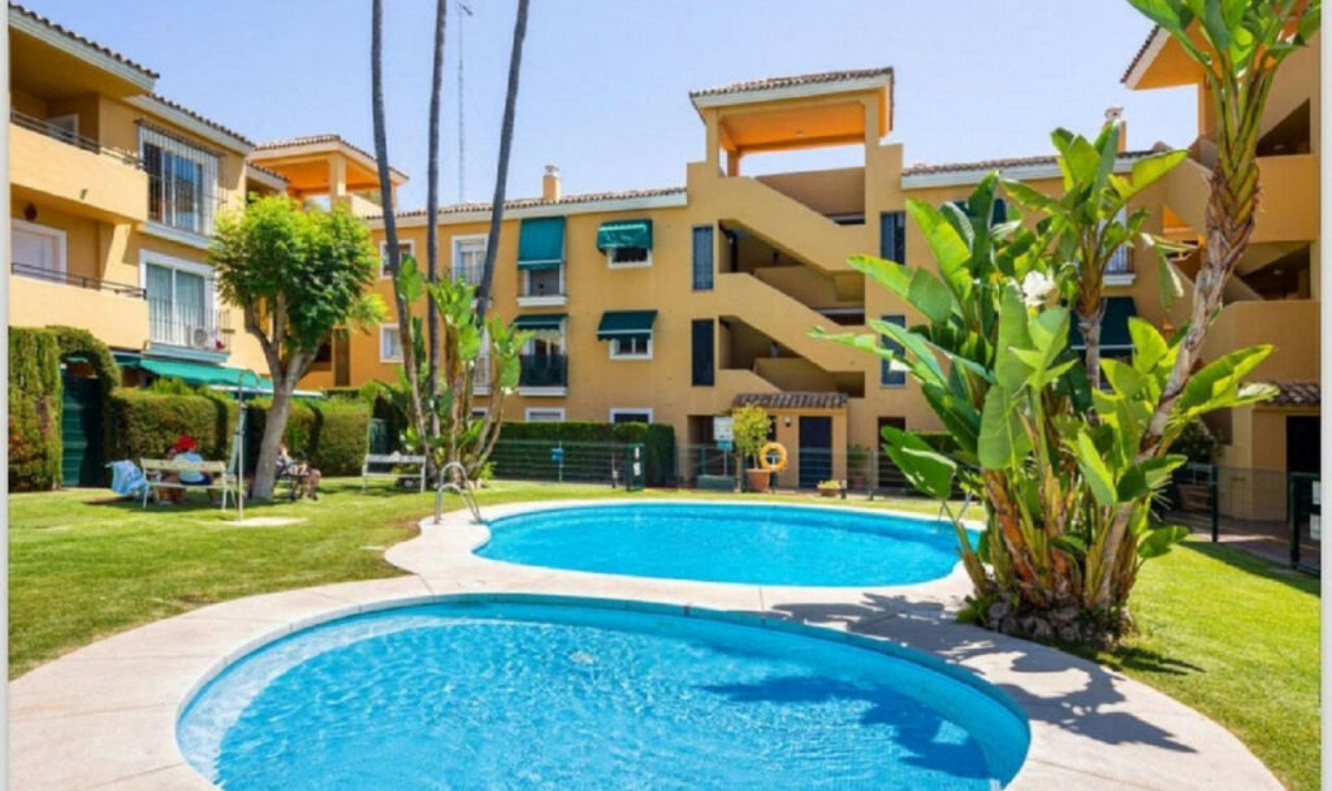 Resale - Apartment -
Guadalmina Baja