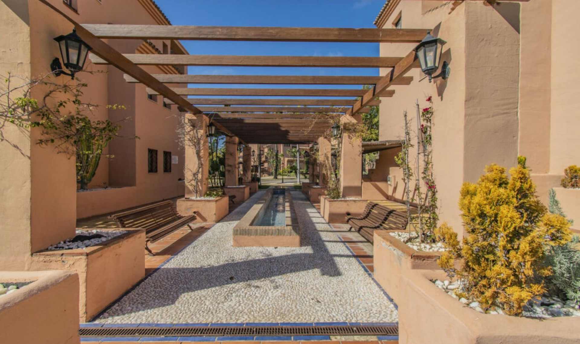Resale - Apartment -
Hacienda del Sol