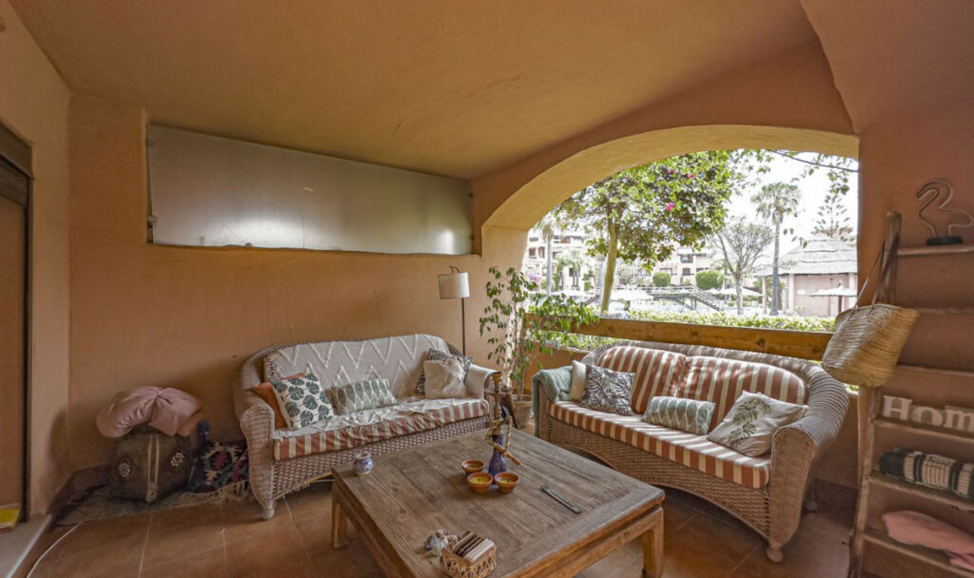 Resale - Apartment -
Hacienda del Sol