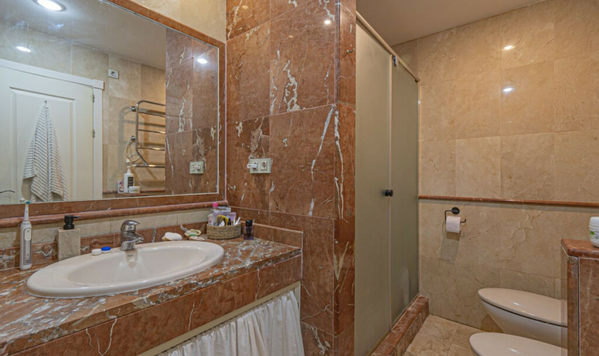 Resale - Apartment -
Hacienda del Sol