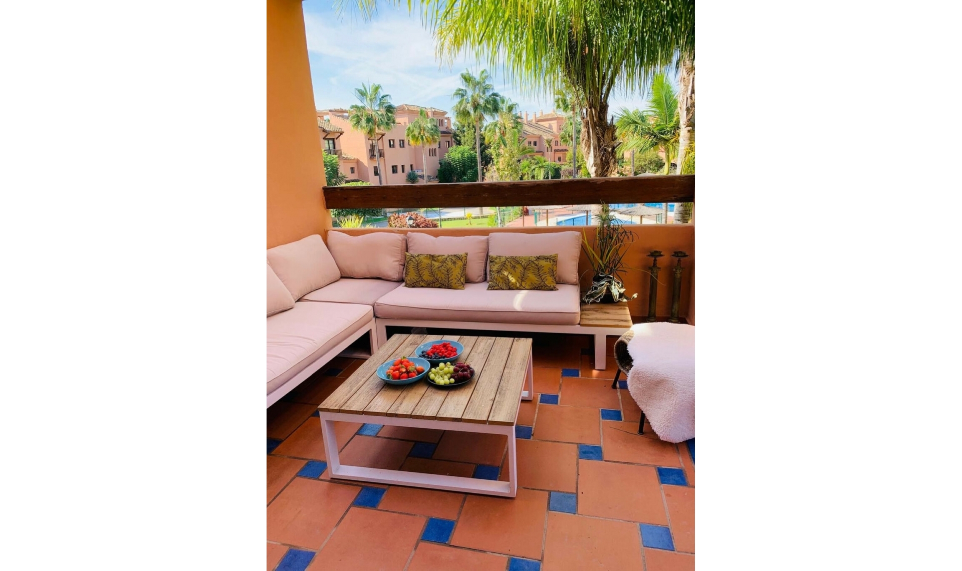 Resale - Apartment -
Hacienda del Sol