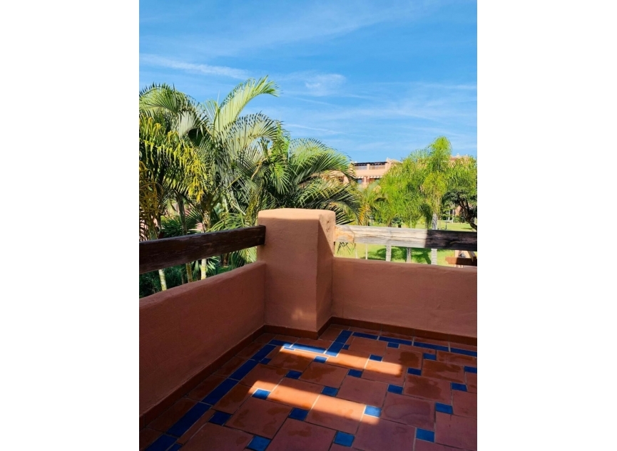 Resale - Apartment -
Hacienda del Sol