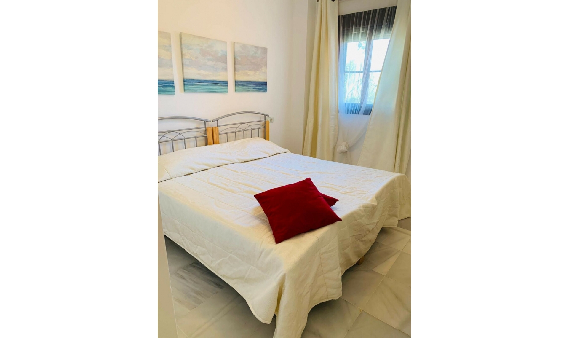 Resale - Apartment -
Hacienda del Sol