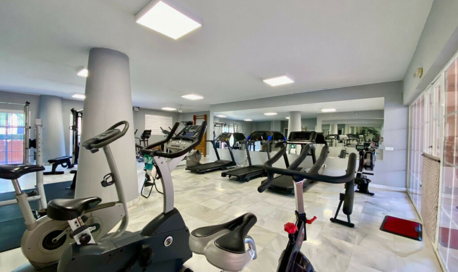 Resale - Apartment -
Hacienda del Sol