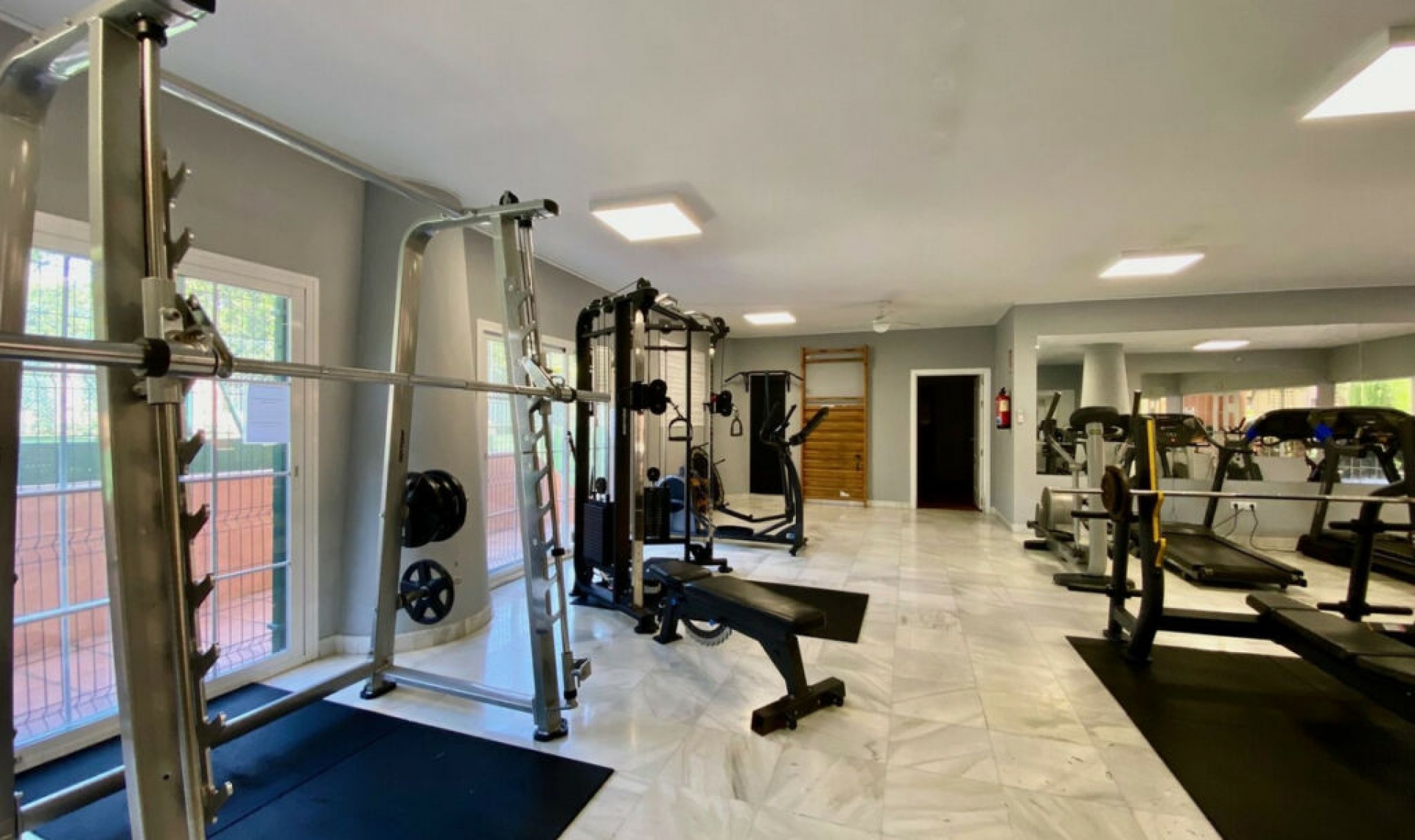 Resale - Apartment -
Hacienda del Sol