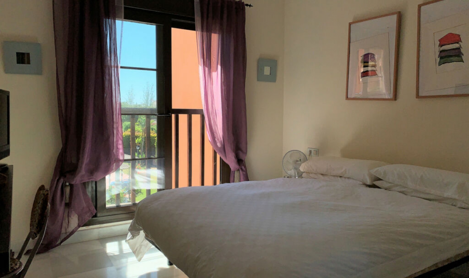 Resale - Apartment -
Hacienda del Sol