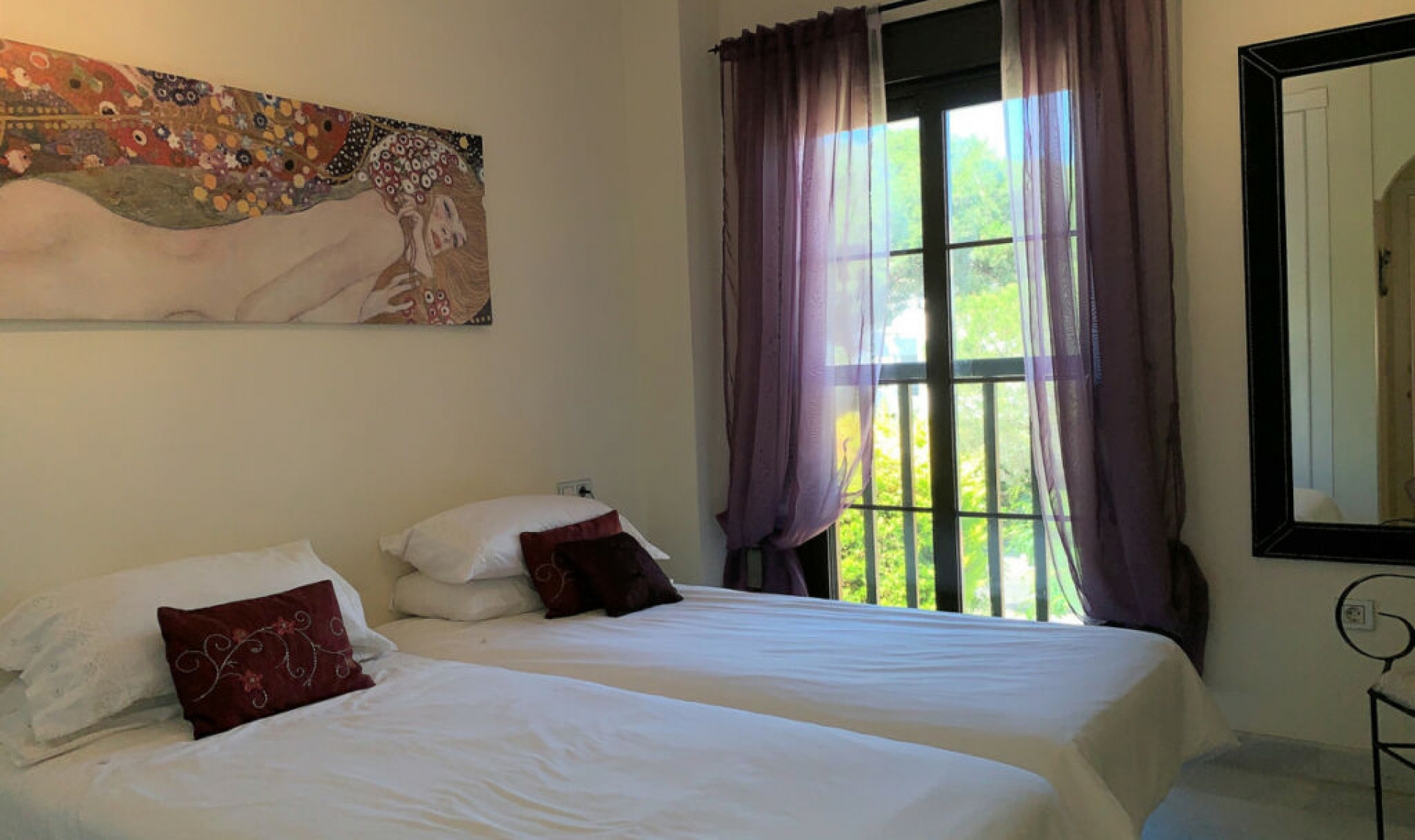 Resale - Apartment -
Hacienda del Sol