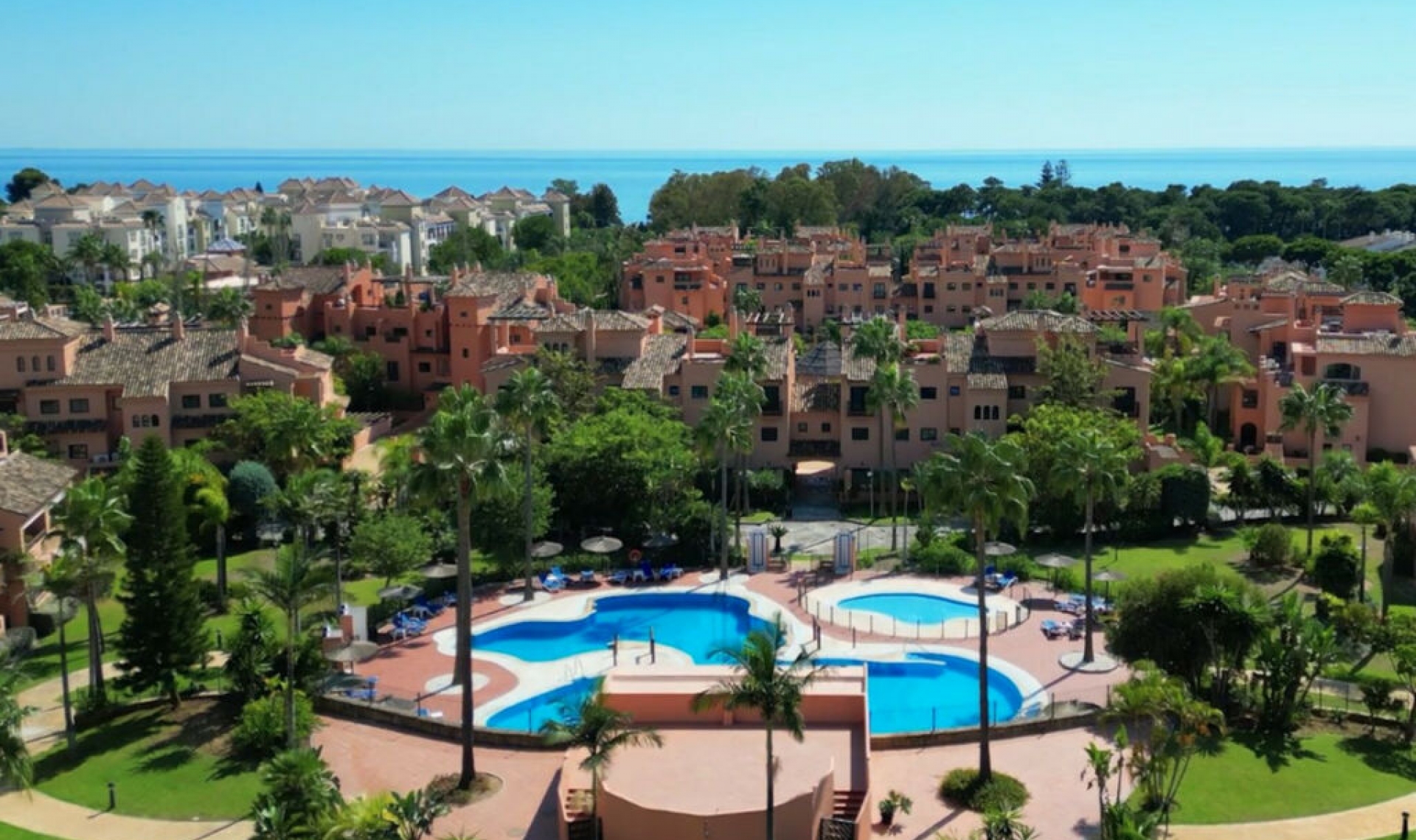 Resale - Apartment -
Hacienda del Sol