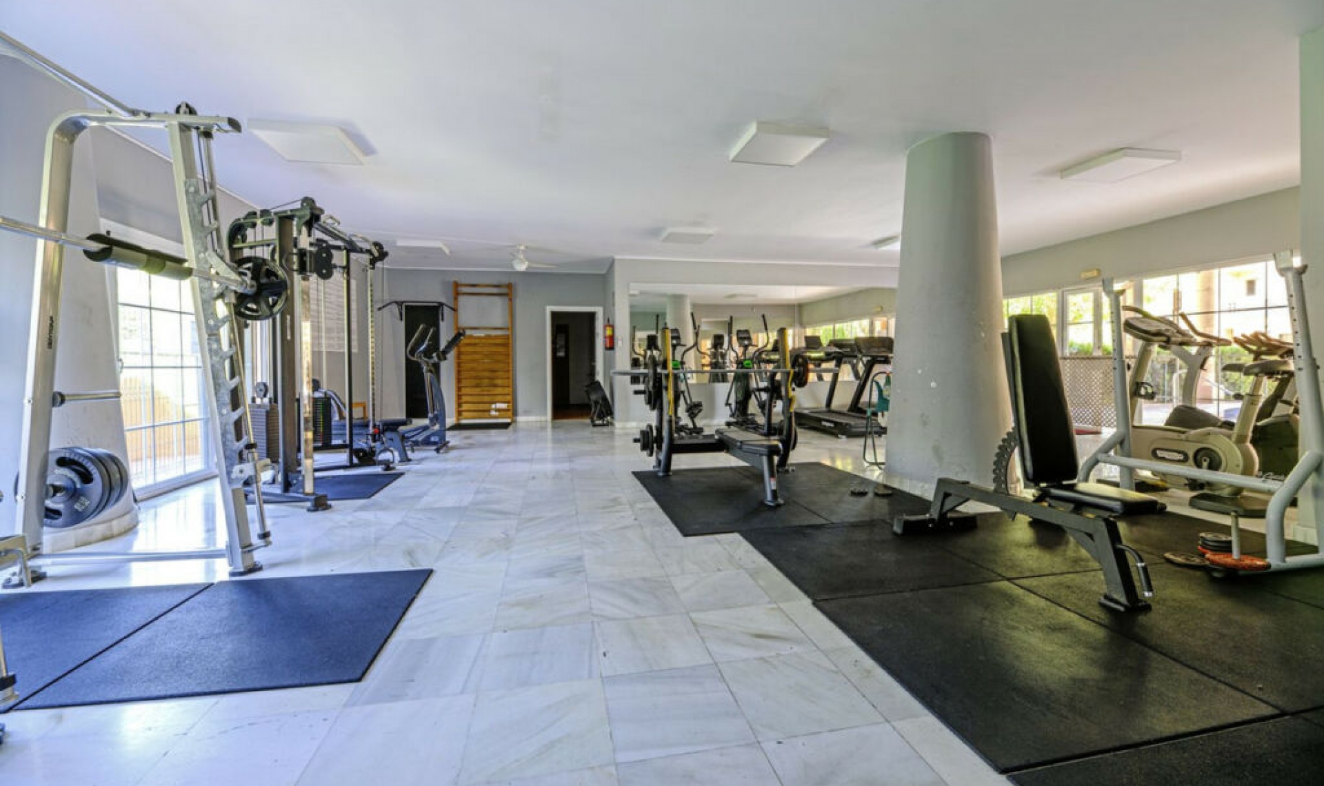 Resale - Apartment -
Hacienda del Sol