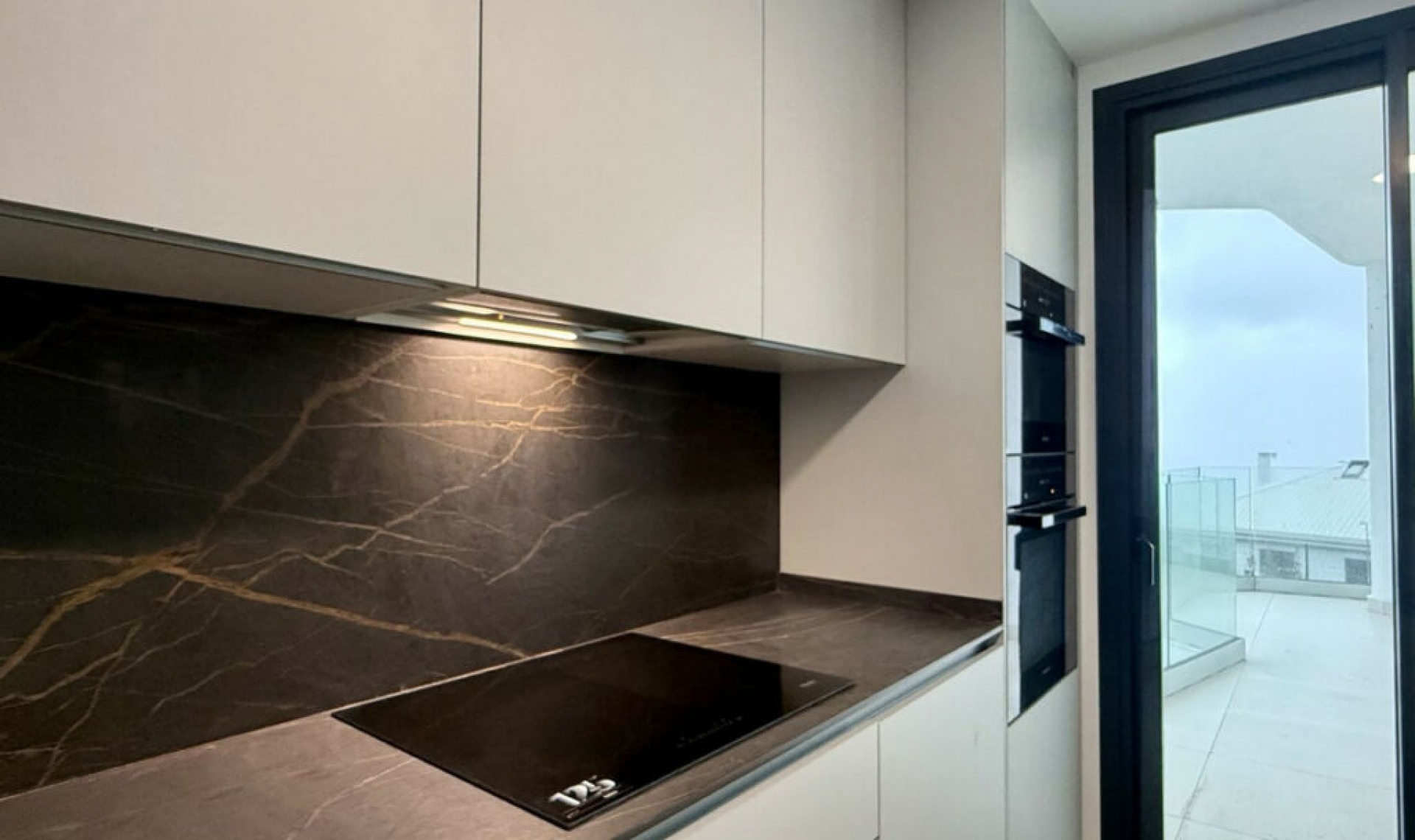 Resale - Apartment -
Higueron