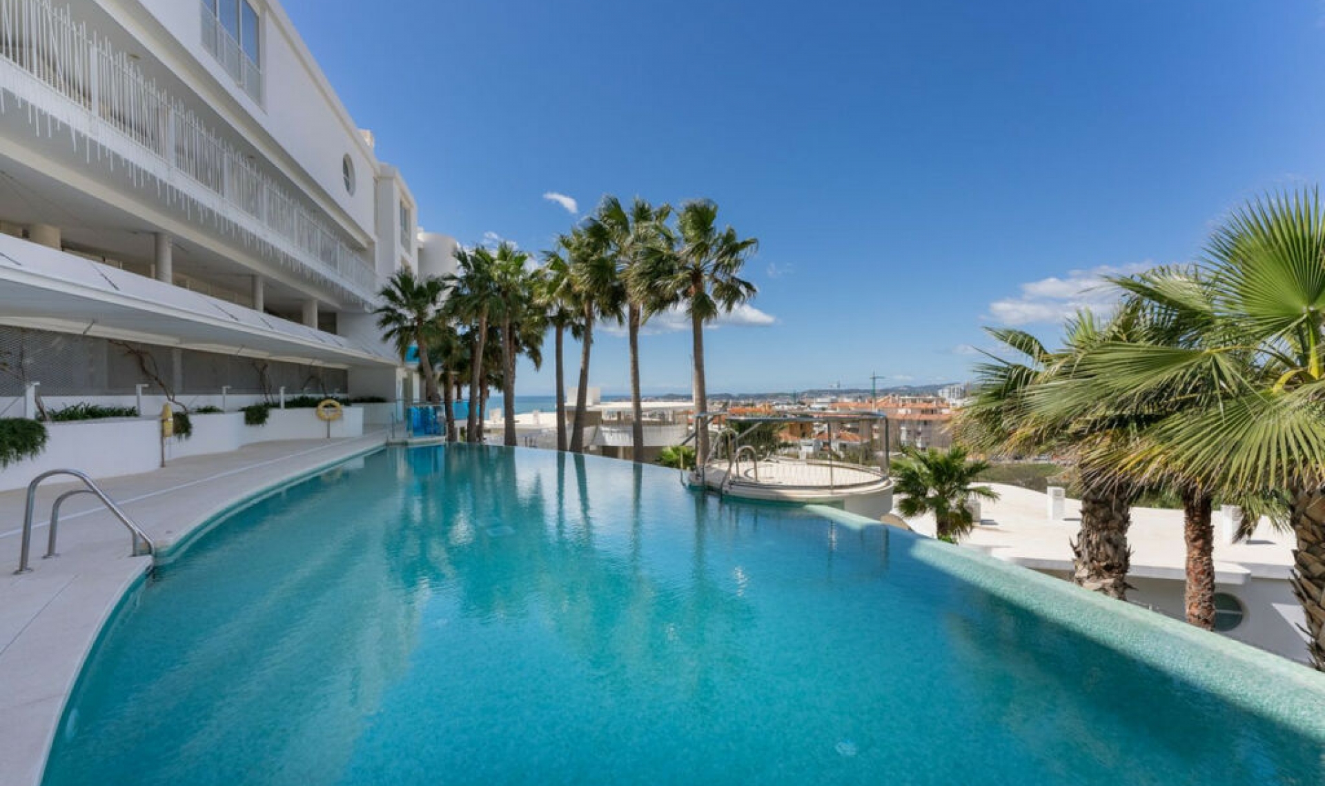 Resale - Apartment -
Higueron