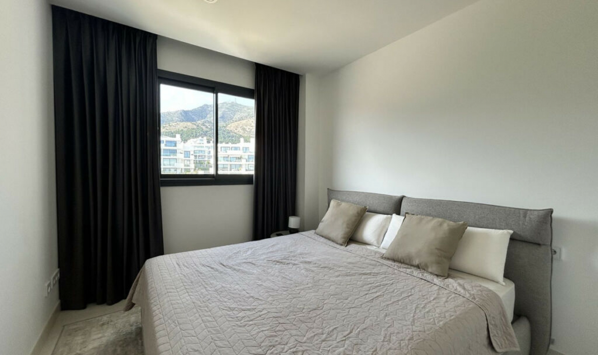 Resale - Apartment -
Higueron