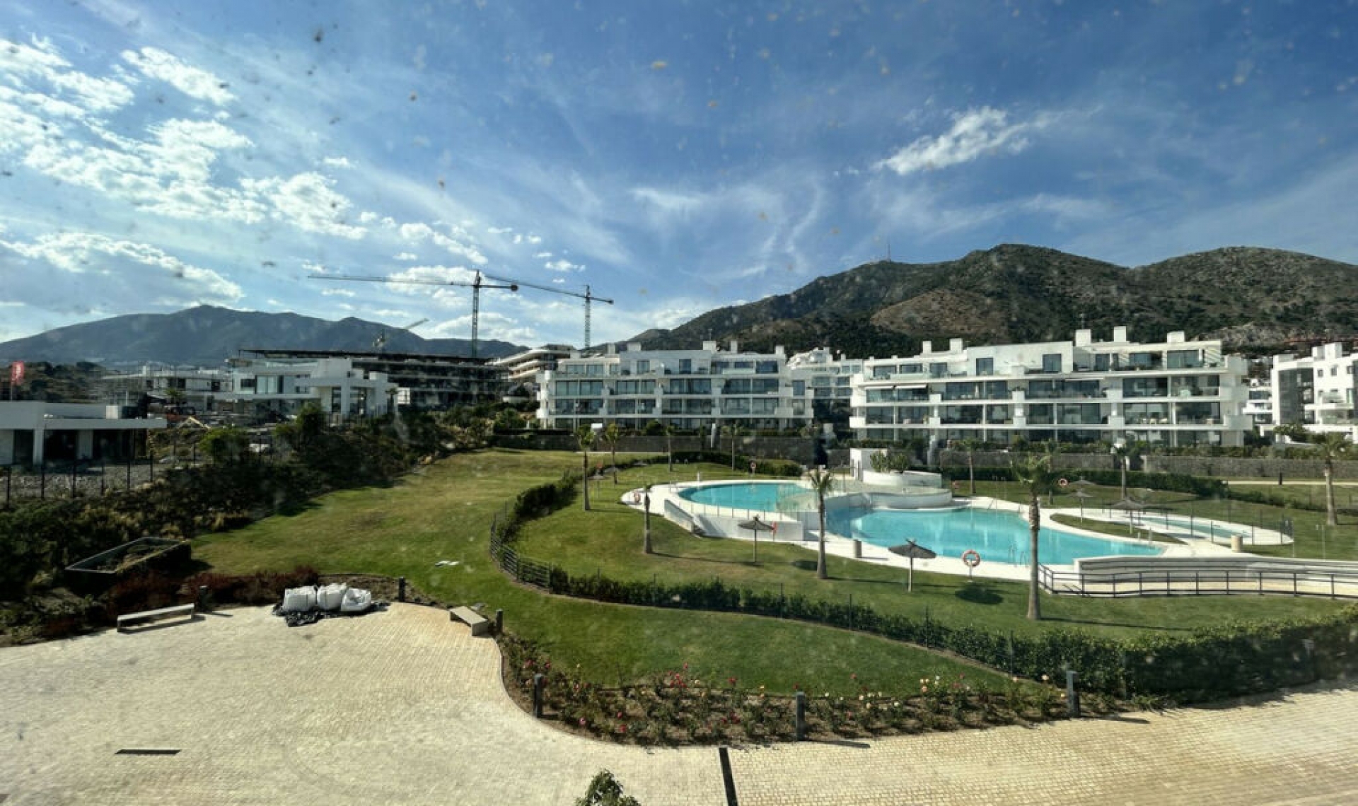 Resale - Apartment -
Higueron