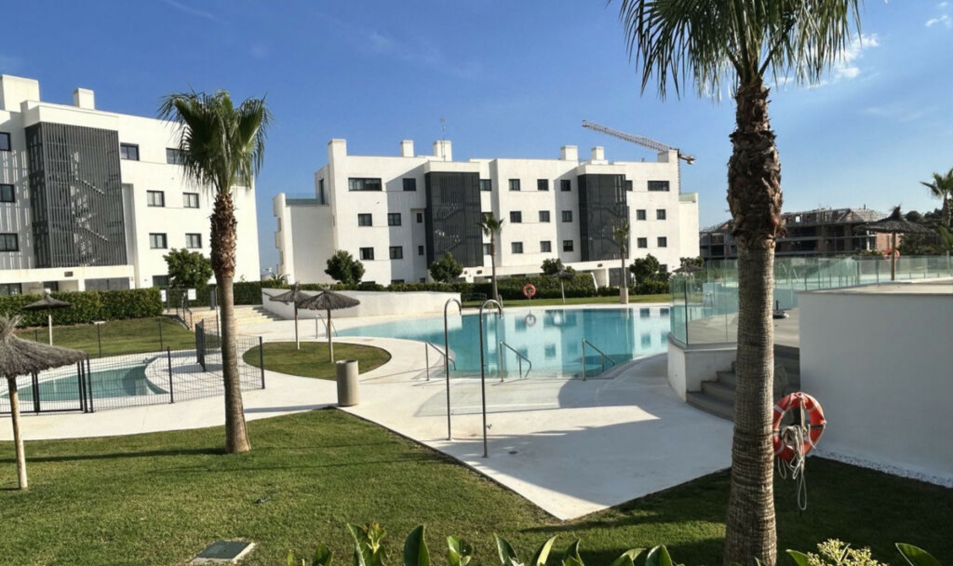 Resale - Apartment -
Higueron