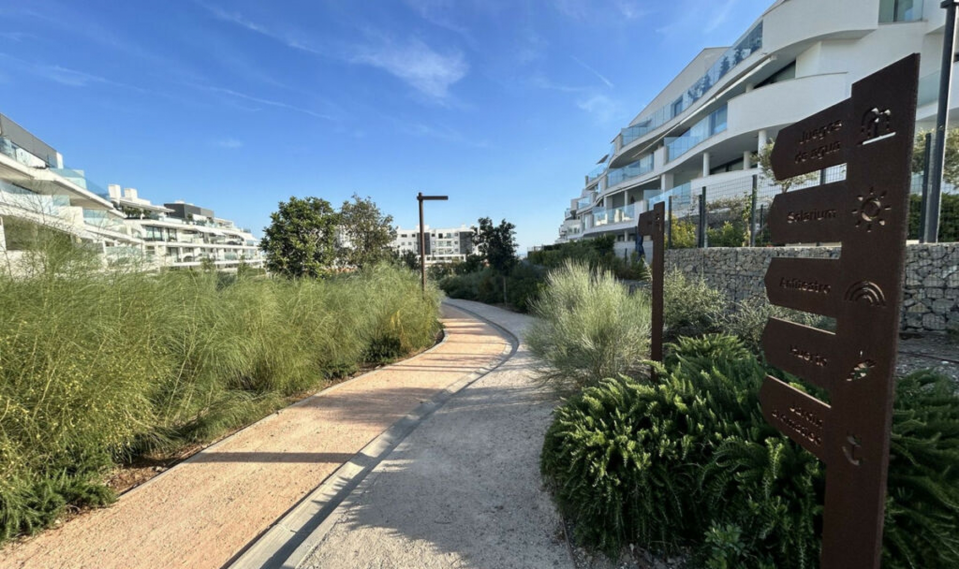 Resale - Apartment -
Higueron