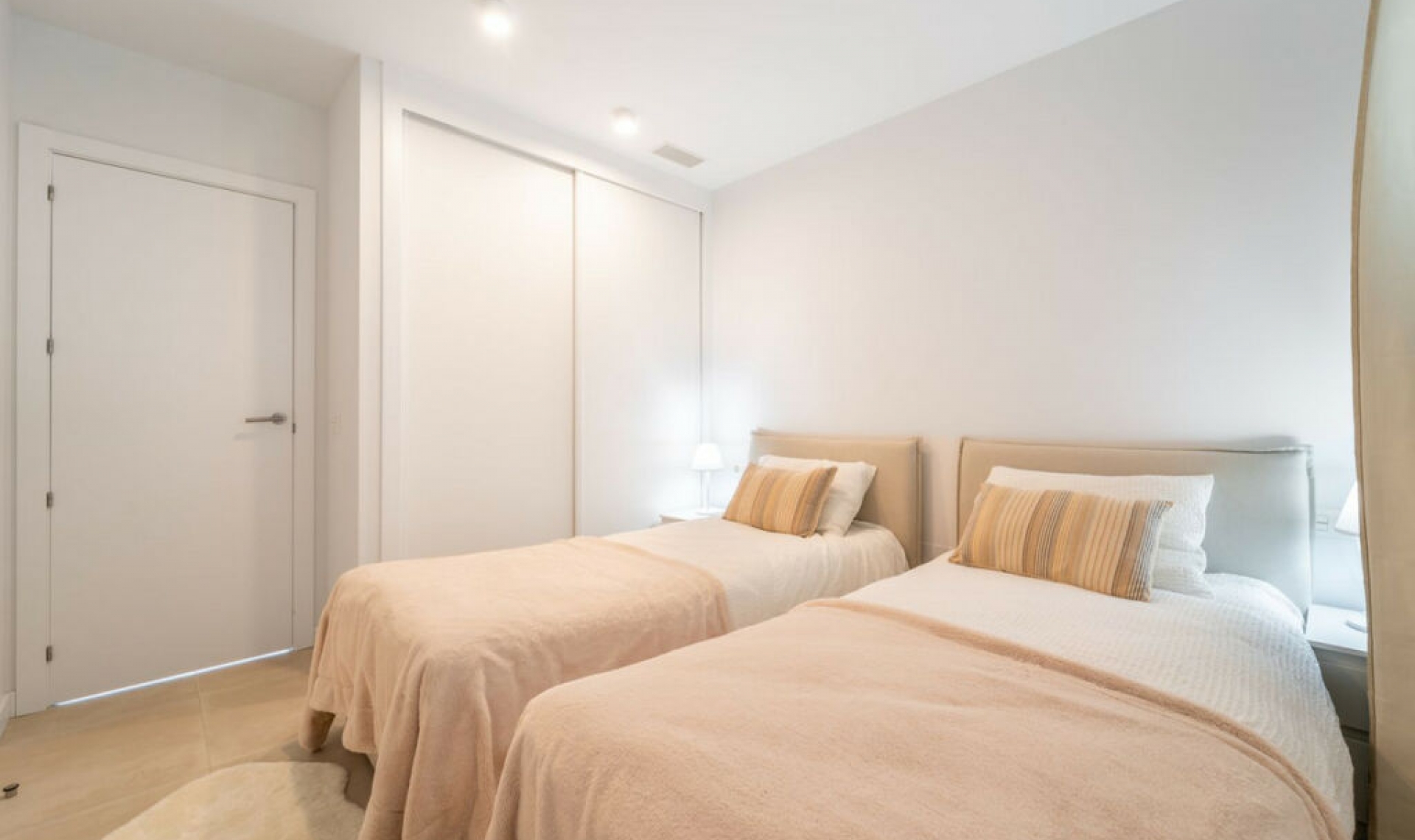 Resale - Apartment -
Higueron